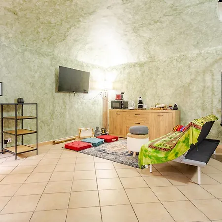 Secret Zen House In The Center W Free Parking And 24hours Automatic Check-in - With Netflix & Disneyplus And Air Conditioning Apartmán Casale Monferrato