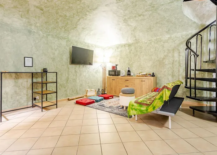 Secret Zen House In The Center W Free Parking And 24hours Automatic Check-in - With Netflix & Disneyplus Appartement Casale Monferrato